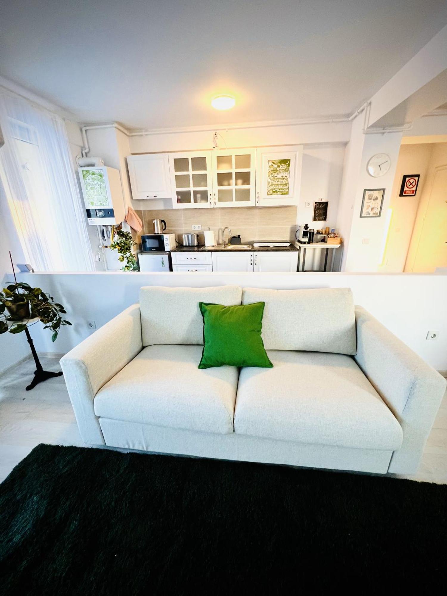 Airport Gardens Loft Apartment Отопени Екстериор снимка
